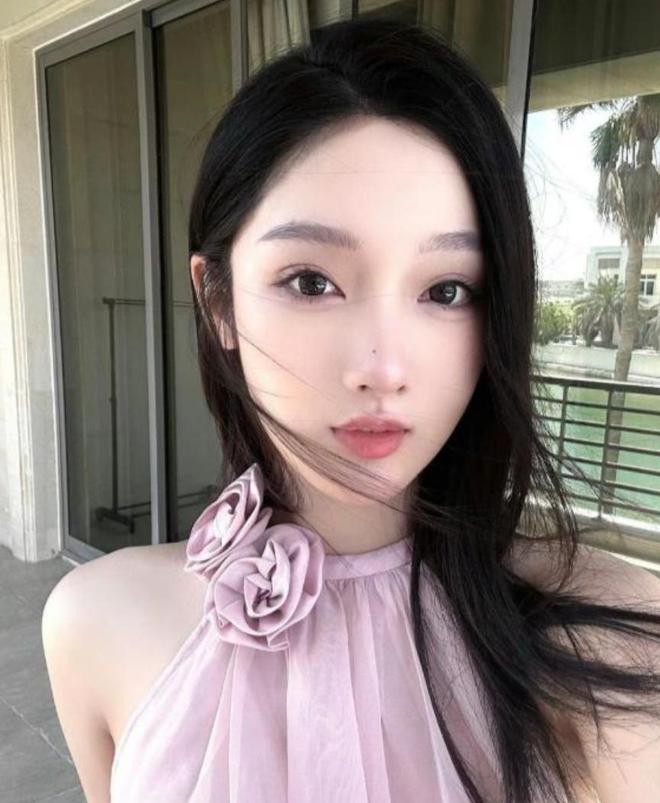 又一大瓜？时隔四年，将吴亦凡送进监狱的她，诱骗20万被跨省报案