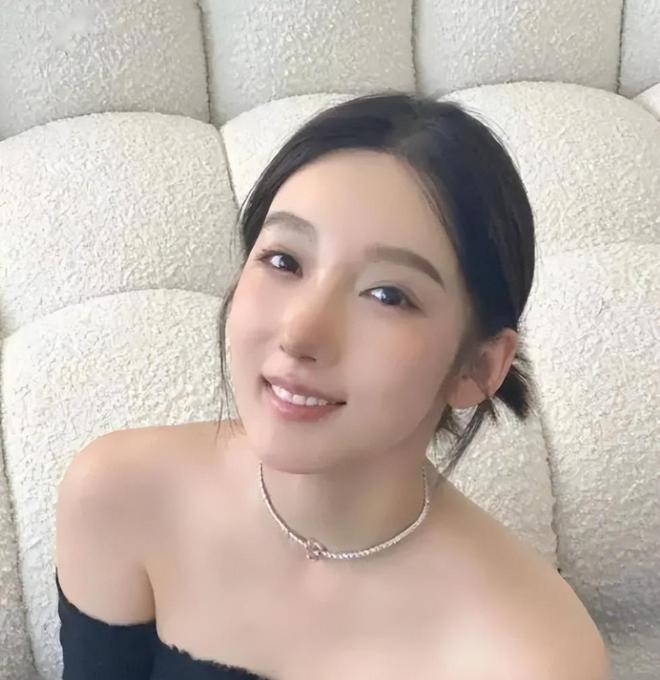 又一大瓜？时隔四年，将吴亦凡送进监狱的她，诱骗20万被跨省报案