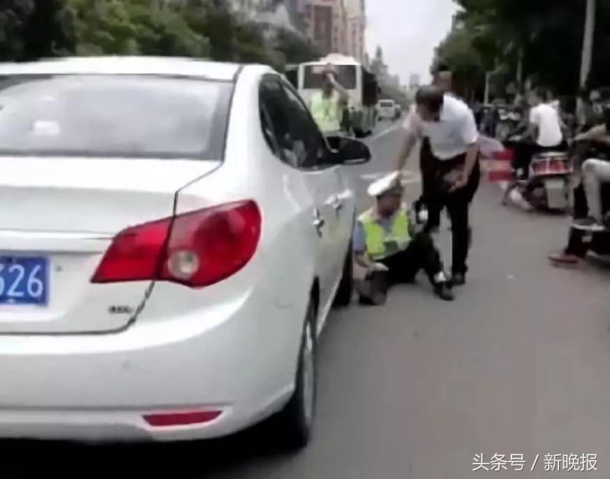 交警“碰瓷执法”？把人都看懵了｜真不是段子，结……