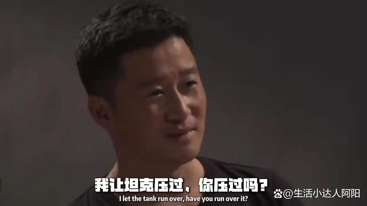 从战狼硬汉到快乐喷泉：吴京如何成为全网最火表情包？