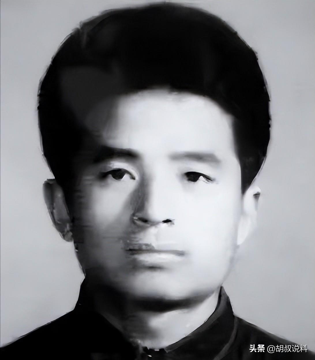 事实证明，“消失”8年的毕福剑，已经走上了一条不归路