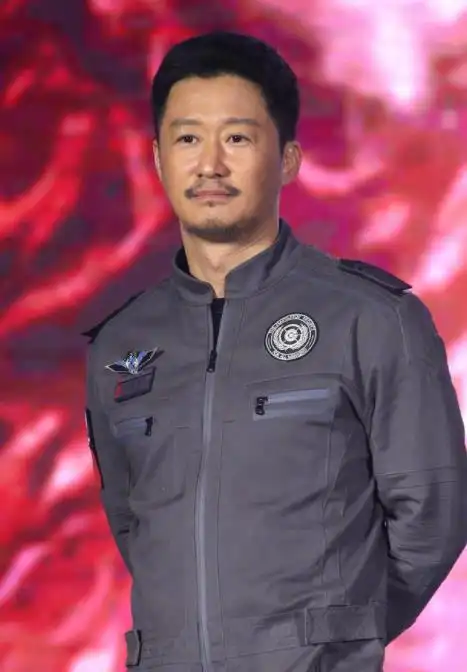 吴京近况引发热议！脸上皱纹明显太沧桑，网友：战狼也老了？