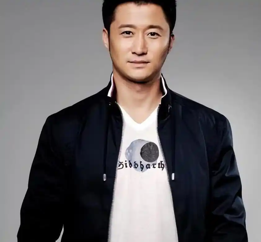 吴京近况引发热议！脸上皱纹明显太沧桑，网友：战狼也老了？