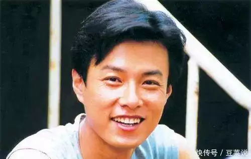 演完《金粉世家》，23年后又演《北上》，朱铁终因教儿谈恋爱窜红