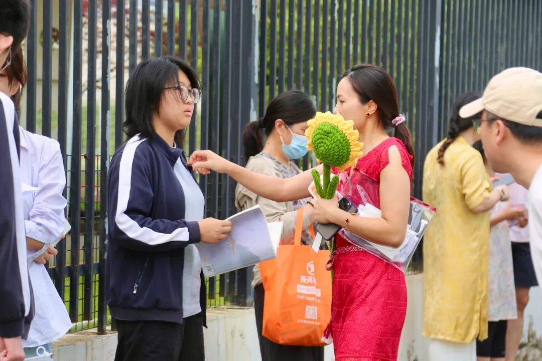 加油，7000多名追梦少年！2025中考首日现场直击