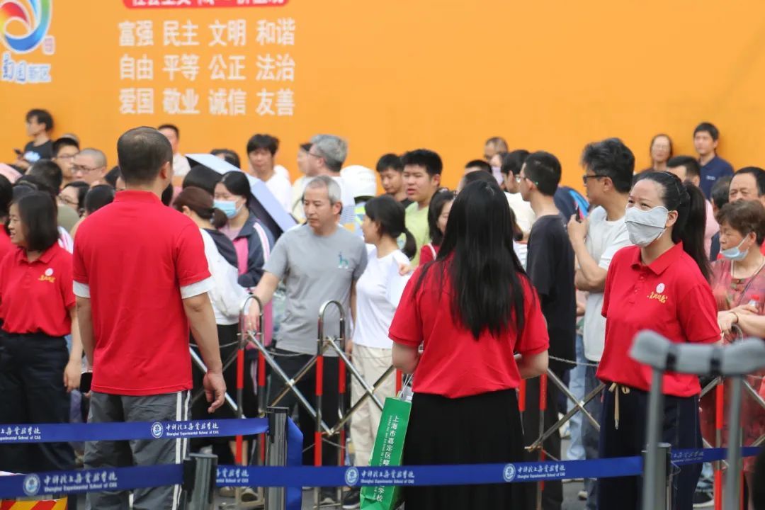 加油，7000多名追梦少年！2025中考首日现场直击