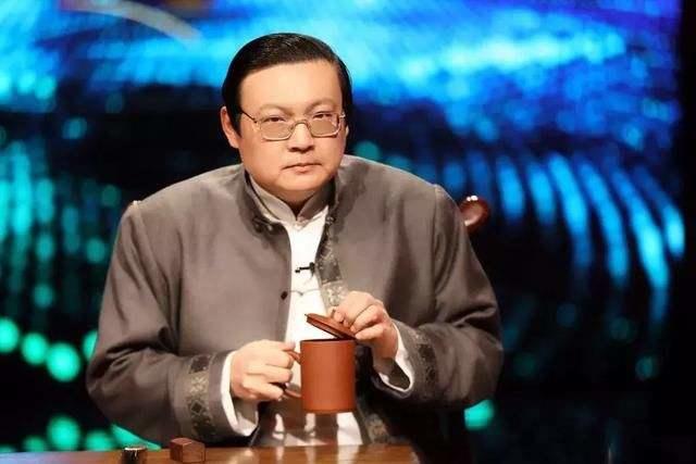 彩票少了676亿！中国人不爱买彩票了？老梁扒开摇号秘密，真敢说