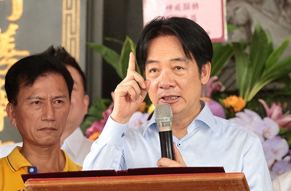 “美国在台协会”鼓噪“台湾地位未定”，国民党保持沉默，马英九阵营痛批，岛内上街抗议