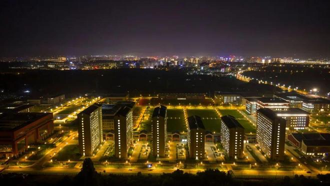 从蓝图到地标，眉山“双一流高校”梦想照进现实——写在四川大学眉山校区一期交付之际