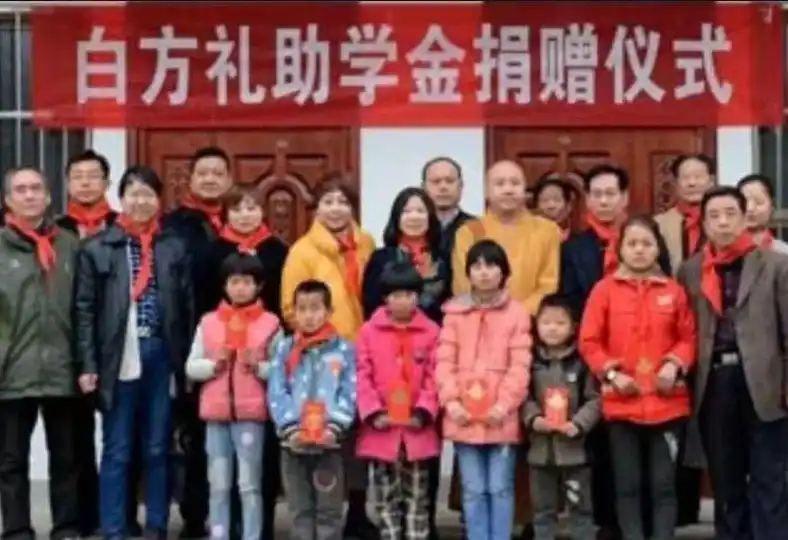 央视感动中国出炉，却惨遭网友集体不买账：十个人没有一个感动我
