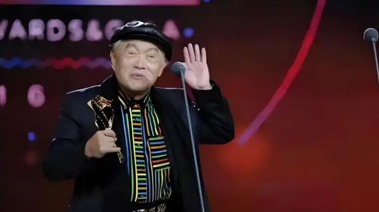 央视感动中国出炉，却惨遭网友集体不买账：十个人没有一个感动我