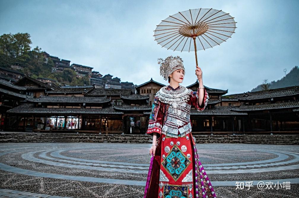 贵州旅游-真正的避暑胜地，2024贵州旅游攻略（含五大必去景点+美食+线路+费用）