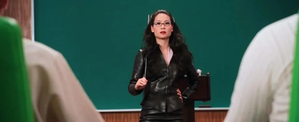 张靓颖的眼镜，戴和摘都是错