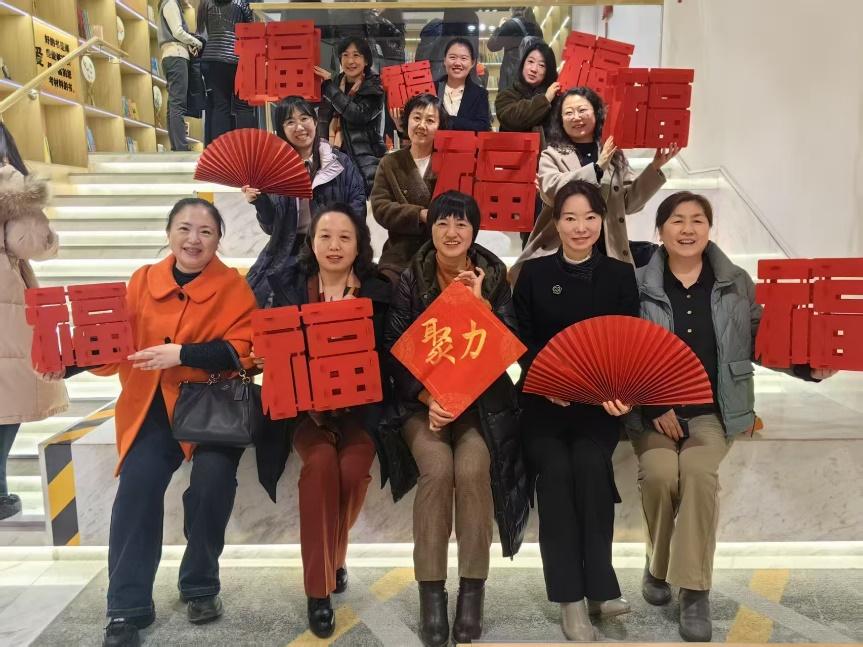 区直机关工委联合区妇联开展“三八”国际妇女节“奋战决胜年 巾帼勇争先”主题活动