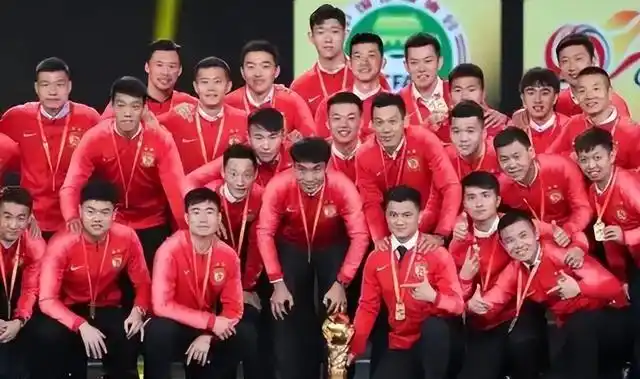 争议！媒体人：杨立瑜“在恒大待久了”，染上坏习惯！