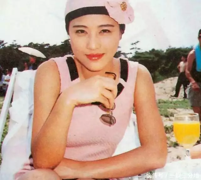 “贵州富婆”杨小娟：嫁三婚演员吕良伟，婚后生一子，幸福美满