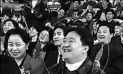 春晚最牛观众笑脸哥15年来首缺席：还没搞到票