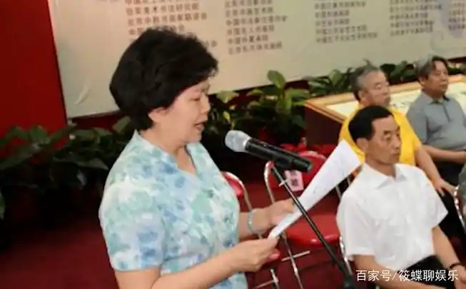 邢质斌“消失”的11年，低调延续主持事业，今73岁罕见露面