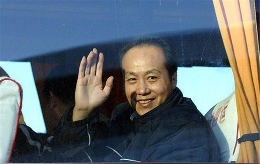邢质斌已经退休12年，她与老公两人岁月静好，在烟火气里安享晚年