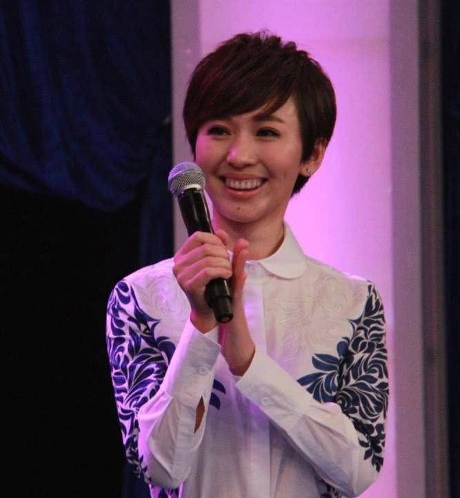 欧阳夏丹：主持《新闻联播》9年，两年前突然消失，背后有何隐情