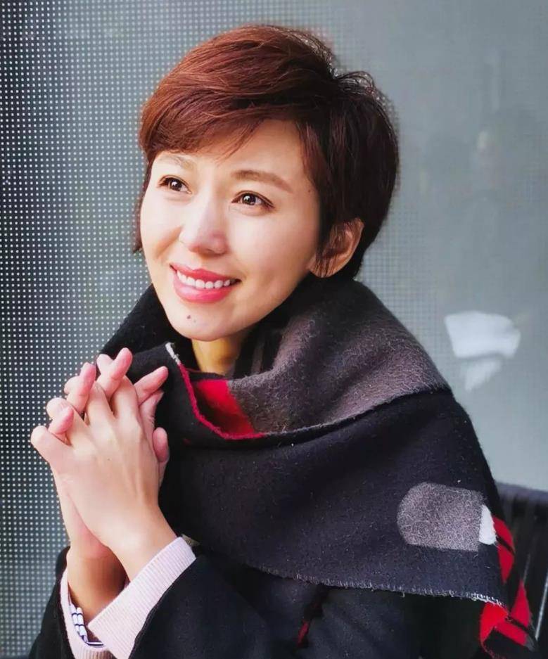 欧阳夏丹：主持《新闻联播》9年，两年前突然消失，背后有何隐情