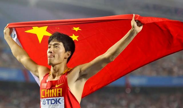 刘翔恩师孙海平现状：多省发工资，5大爱徒都争气，70岁一天2包烟