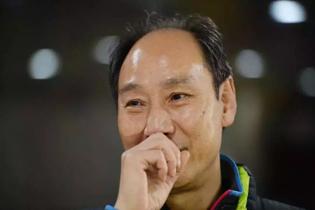 【上海体育追梦70年】11年前他掩面哭泣，对于体育他执着而又热爱