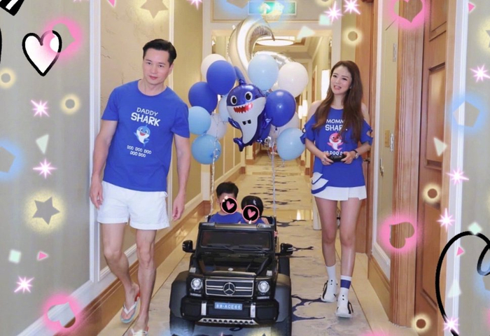 安以轩，23岁出道，兜兜转转嫁富豪，生了一儿一女，最终大梦一场