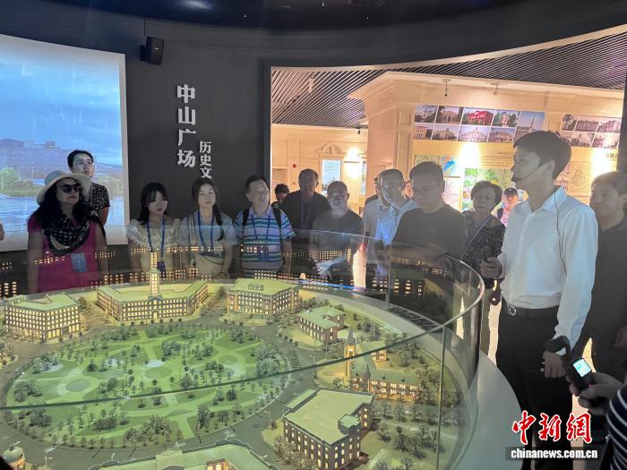 两岸媒体人走进大连 探寻城市发展与历史脉络