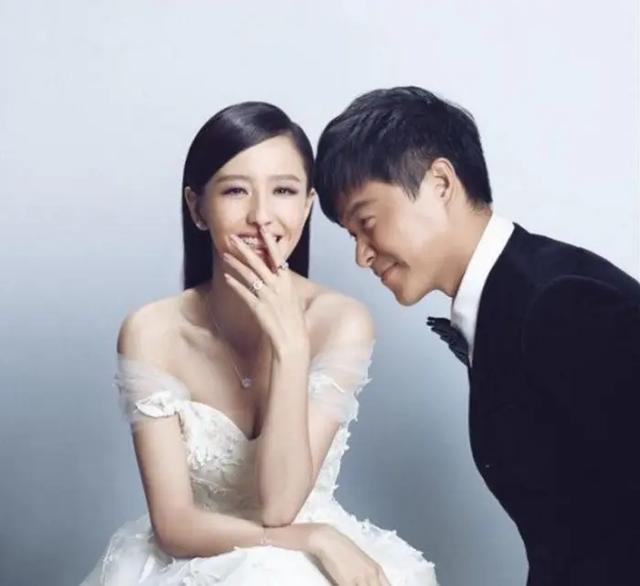 佟丽娅已经隐忍多年，又为何选择离婚？婚姻需要的是势均力敌