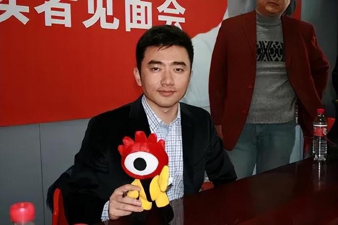 “央视败类”芮成钢，吃了六年牢饭，如今混得风生水起，身价过亿