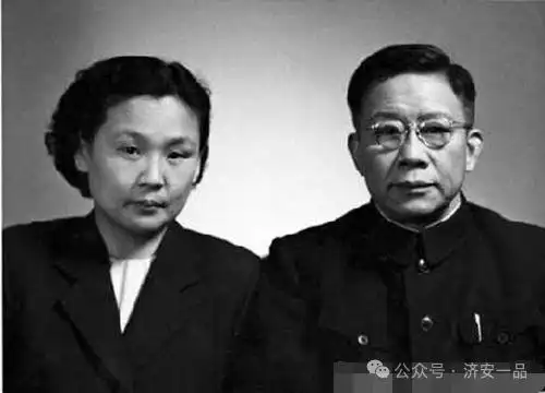 党内“秀才”中宣部长陆定一：53岁任副总理，60岁被撤职，73岁才