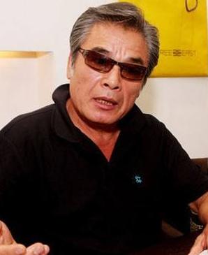 同时拥有6个老婆，如今再娶娇妻，雷洪的人生堪比韦小宝