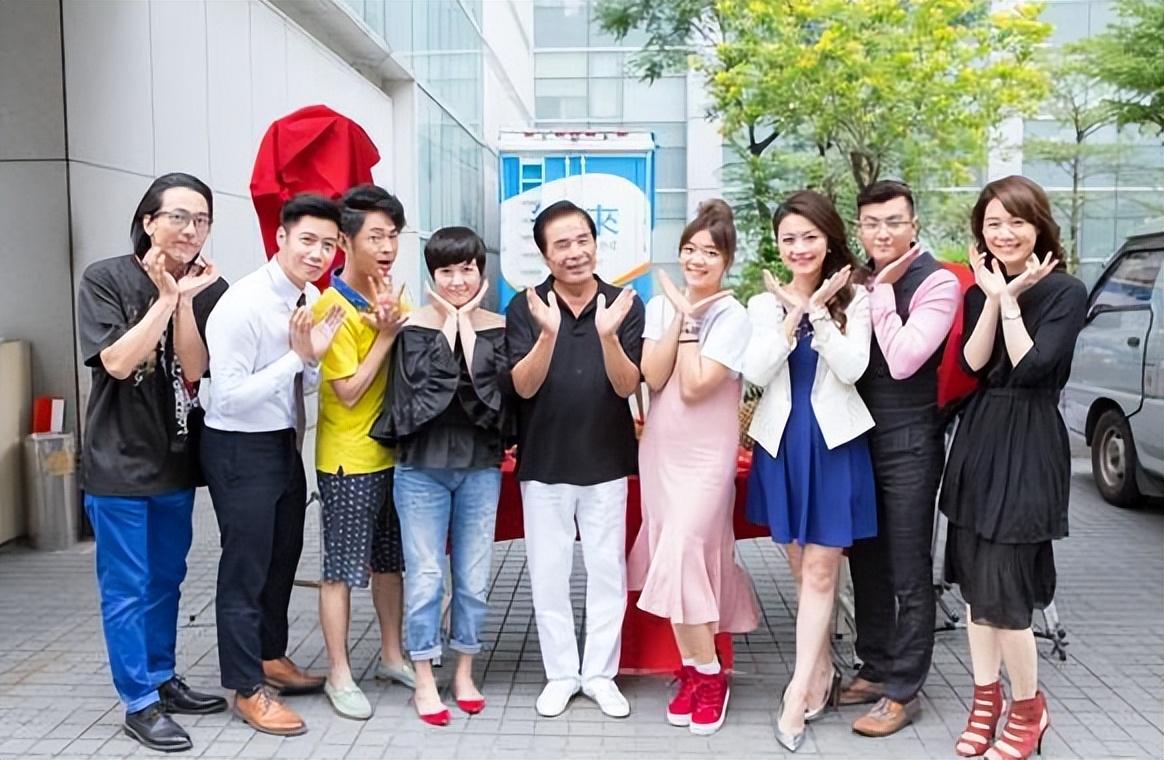 同时拥有6个老婆，如今再娶娇妻，雷洪的人生堪比韦小宝