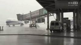 最近坐飞机，要看好天气