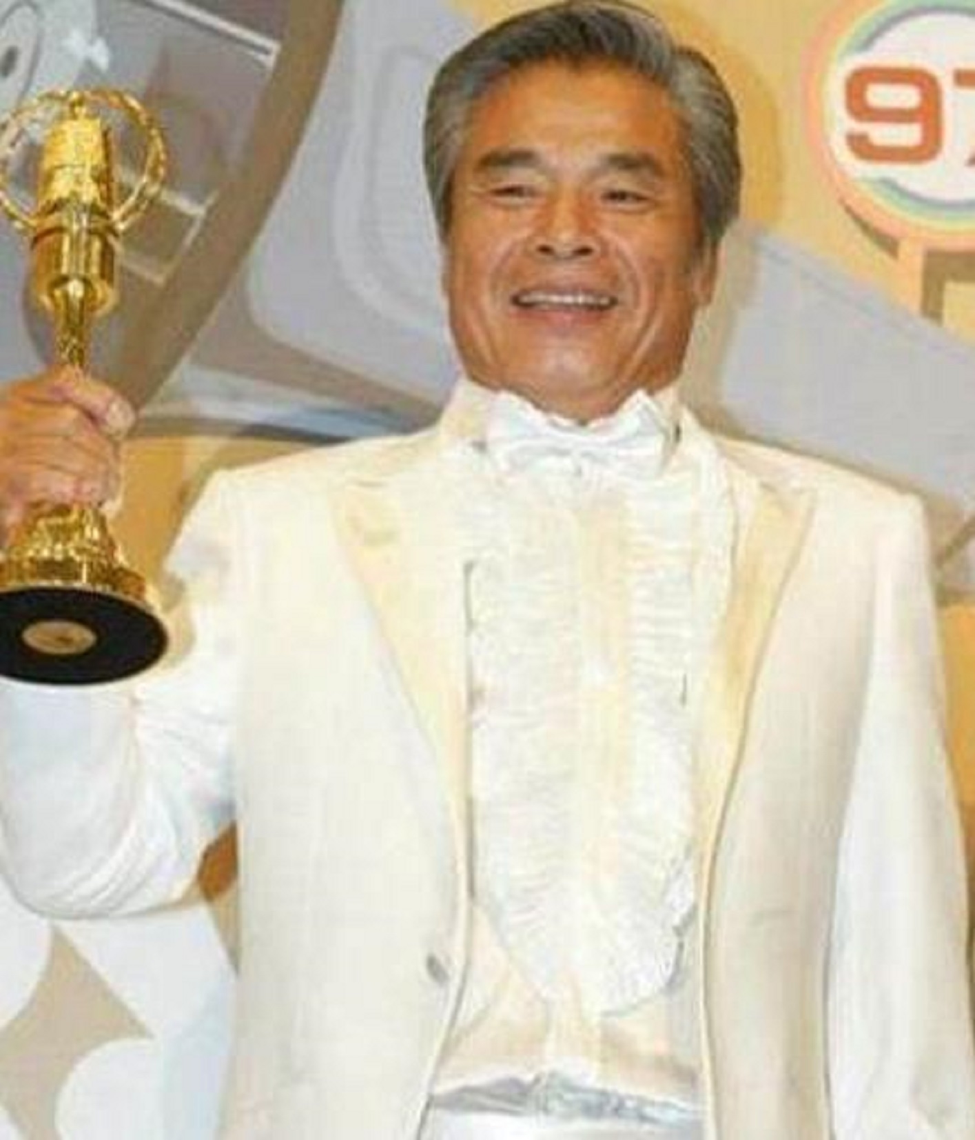 73岁视帝自曝新婚生活，小20岁娇妻把他当爸爸服侍，曾有一妻五妾