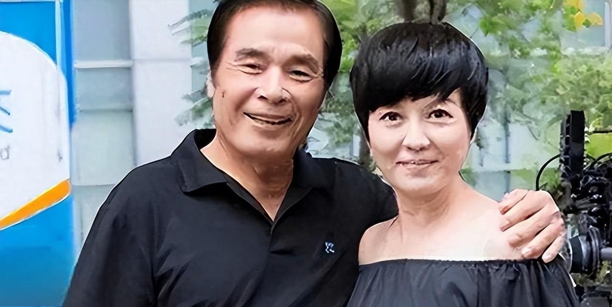 老戏骨雷洪在与小自己20岁的俄罗斯美女护士结婚后过得如何?