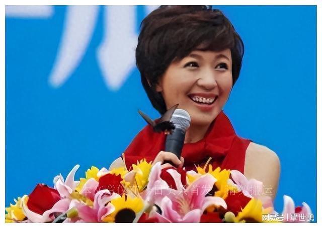 消失3年，央视国脸欧阳夏丹已在另一条赛道，背后原因令人心酸