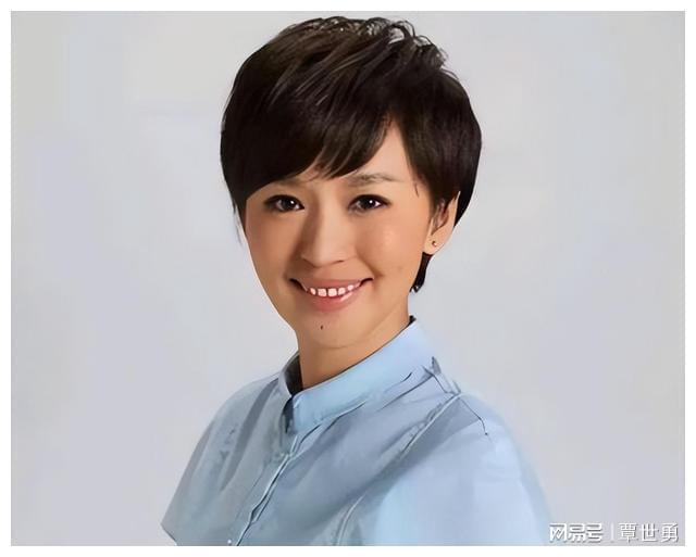 消失3年，央视国脸欧阳夏丹已在另一条赛道，背后原因令人心酸