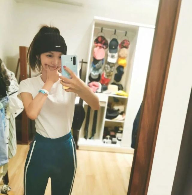 她曾是女团第二名，没观众缘成过气偶像，一个月瘦6斤