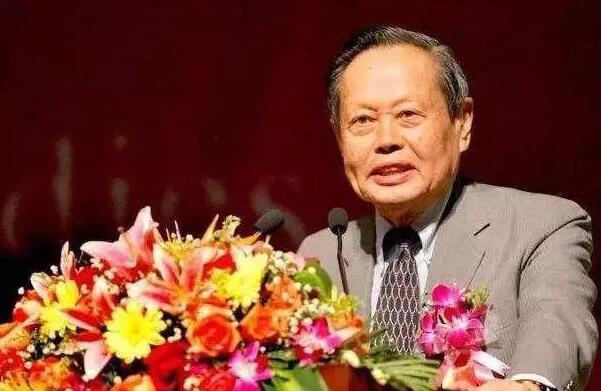 翁帆没有看错人！除了房子之外，杨振宁所有的钱都交给女方打理