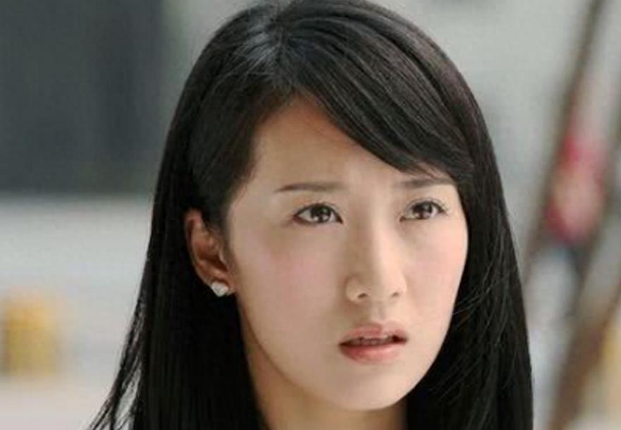 《蜗居》李念为家产拼三胎！被骂“生育机器”，疯狂炫富？