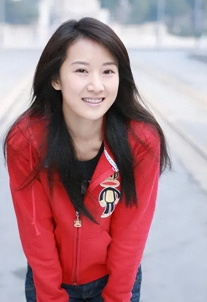 《蜗居》李念为家产拼三胎！被骂“生育机器”，疯狂炫富？