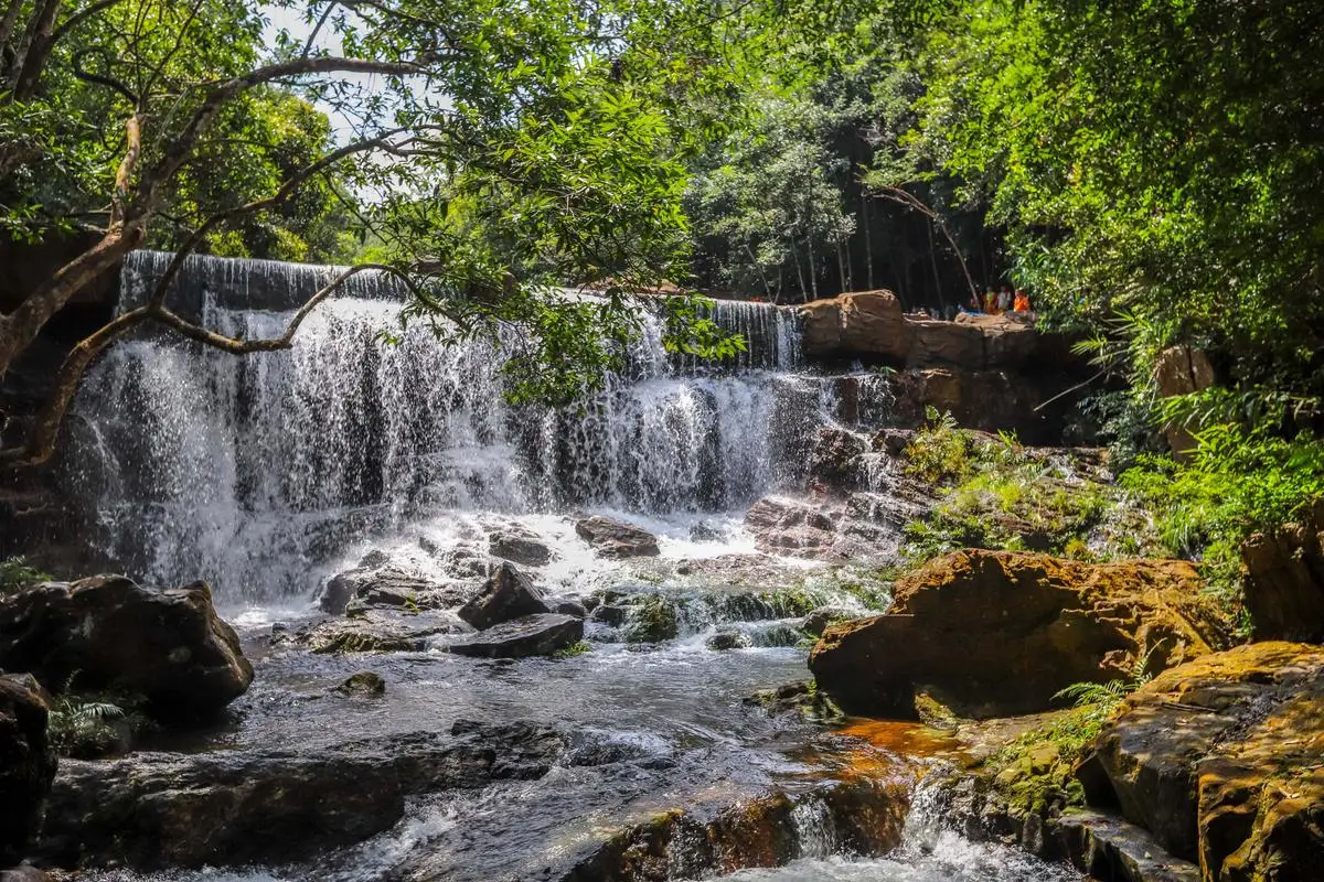 钦州旅游必去十大景点：从三娘湾到八寨沟，探秘岭南滨海秘境