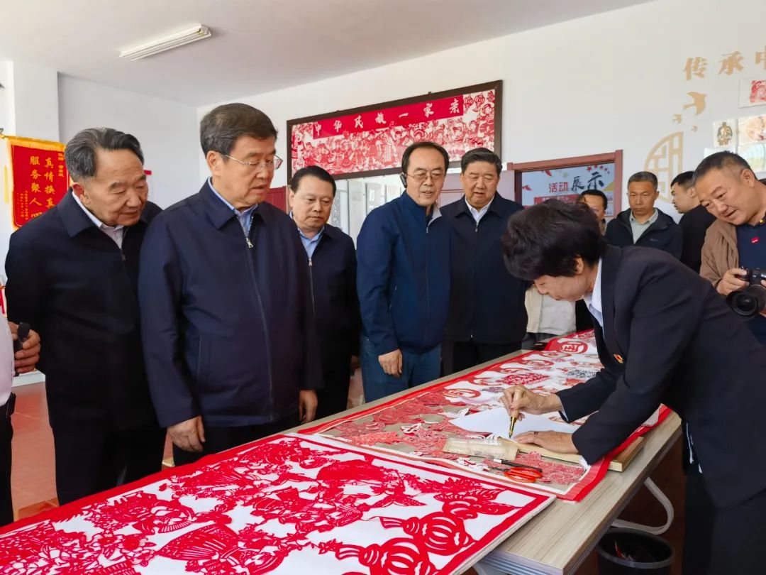 如何推进中华民族共有精神家园建设？全国政协调研组赴内蒙古、山西开展专题调研