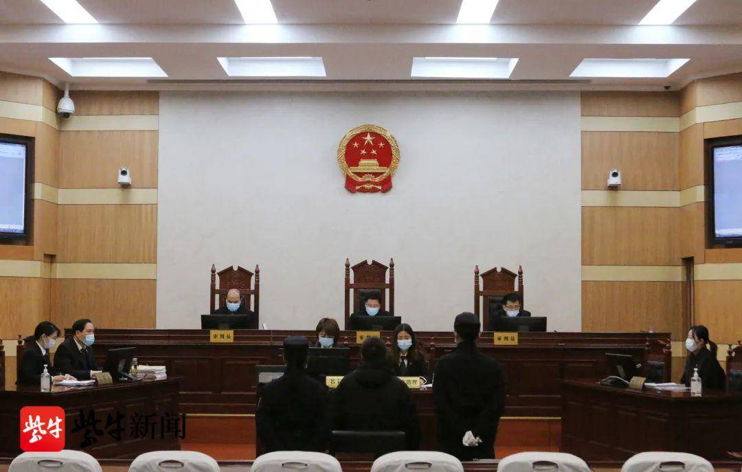 发手机号和信息验证码，可得专属红包？