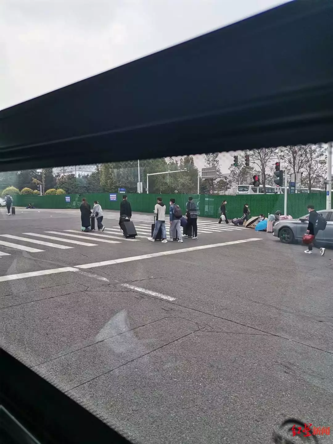 疫情中的郑州富士康：返乡人员多为河南籍短期工