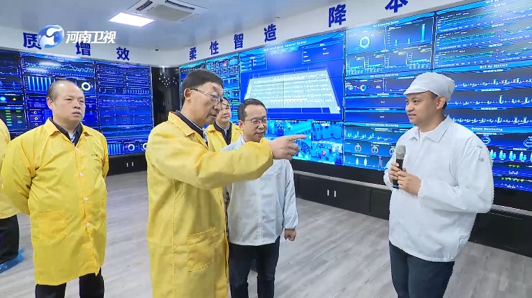 新任河南省委书记，走进富士康、比亚迪生产车间