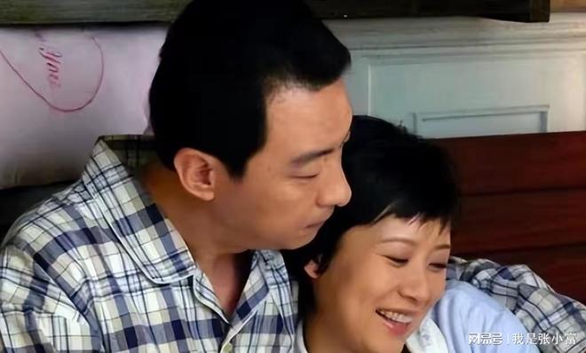《蜗居》中又当又力的海萍：把自私包装成亲情的绑架