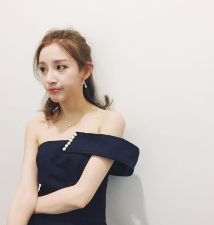 董卿李思思后，央视新出一位美女主持，被网友称为中央电台新一姐